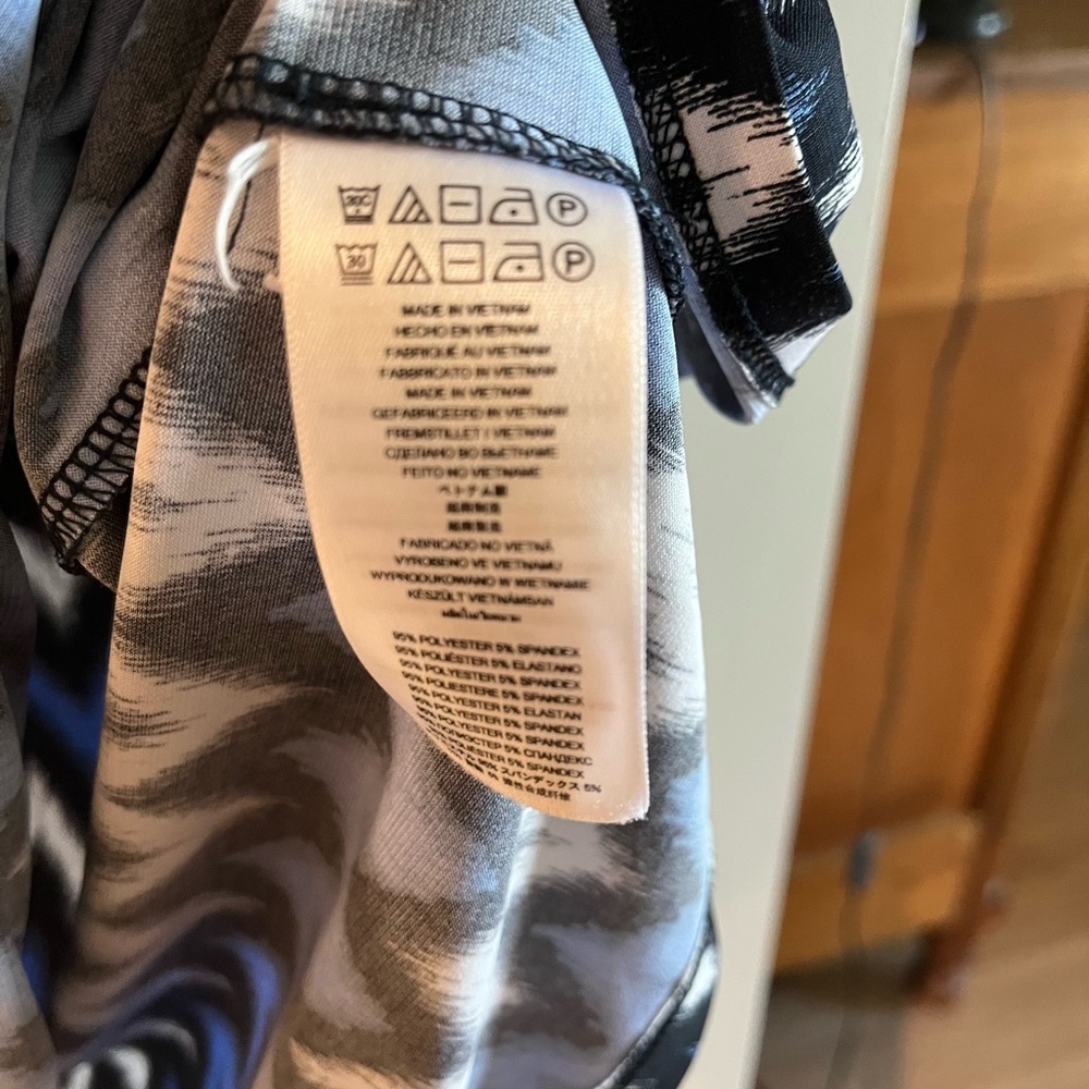 Michael Kors Zigzag Long Sleeve Dress in Blue, White and Black - Picture 5 of 5